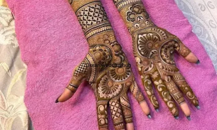 Rakesh Mehandi art hubli